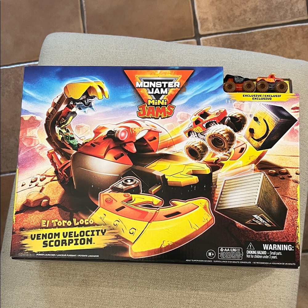 Monster Jam El Toro Loco Venom Velocity Scorpion Toy